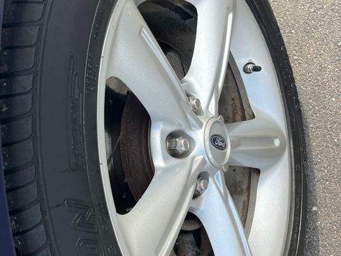 Used 2010 Ford Mustang GT image 17