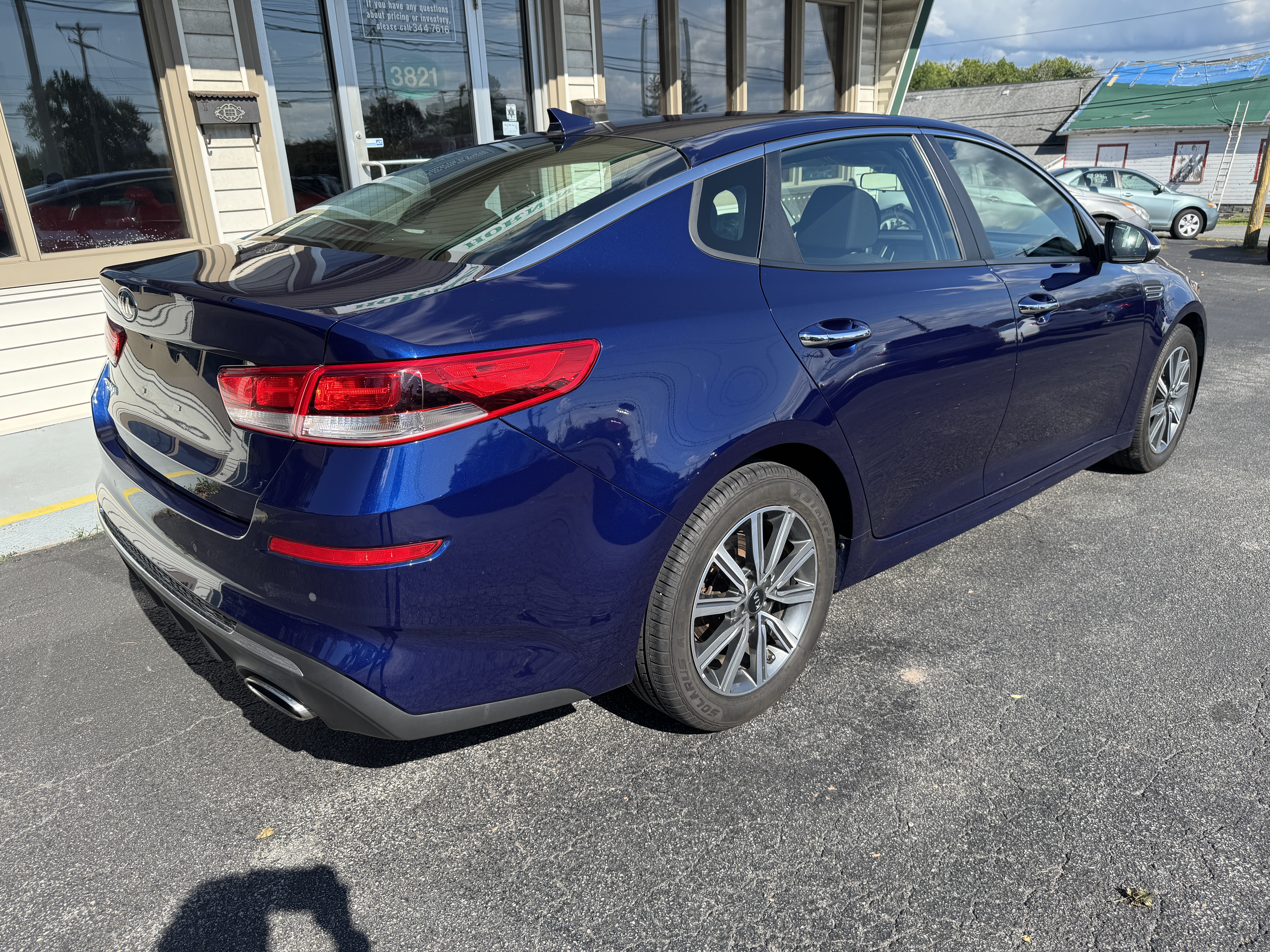 Used 2019 Kia Optima LX w/ 17 ALLOY WHEELS PACKAGE FWD image 6