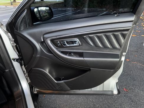 Used 2016 Ford Taurus image 75