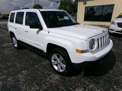 Used 2014 Jeep Patriot Latitude image 7