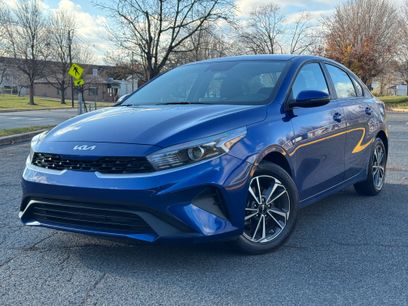 Used 2024 Kia Forte LXS