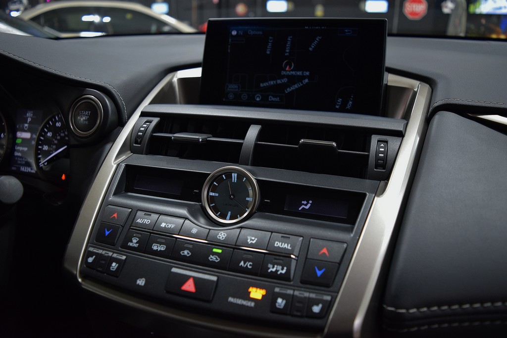 Used 2015 Lexus NX 200t AWD/4WD image 28