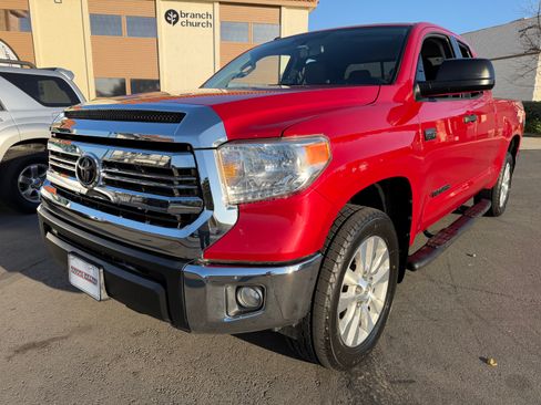 Used 2017 Toyota Tundra SR5 image 5