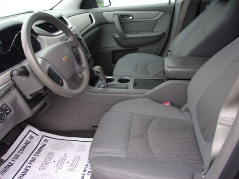 Used 2014 Chevrolet Traverse FWD LS image 5