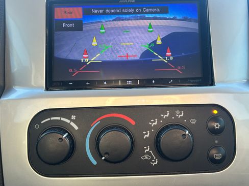 Used 2005 Dodge Ram 1500 Truck SLT image 13