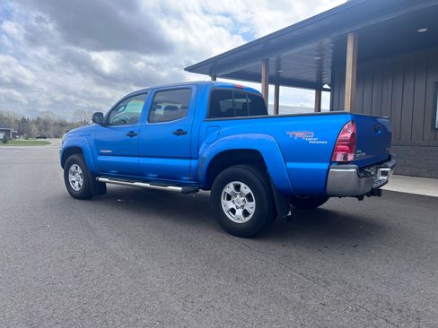 Used 2007 Toyota Tacoma AWD/4WD image 4