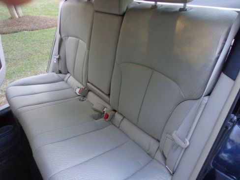 Used 2012 Subaru Outback 2.5i AWD/4WD image 15
