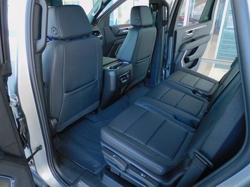 Used 2025 Chevrolet Tahoe 4WD LT image 22