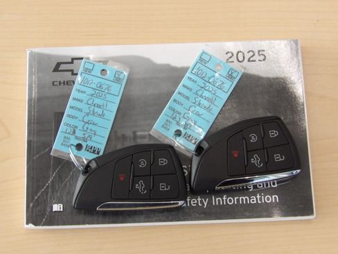 Used 2025 Chevrolet Silverado 1500 LT image 33