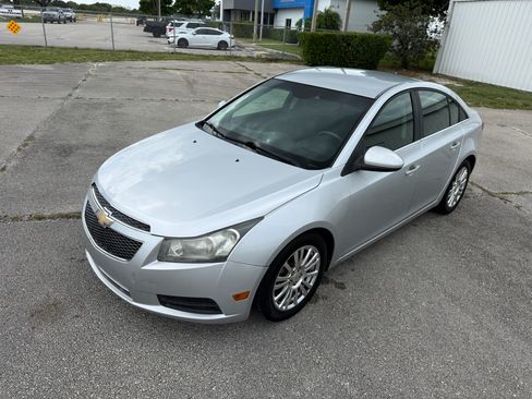 Used 2011 Chevrolet Cruze Eco FWD image 25