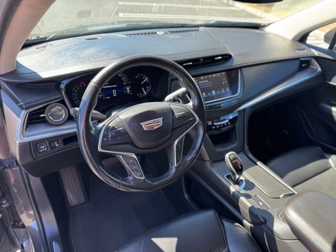 Used 2019 Cadillac XT5 Luxury image 20