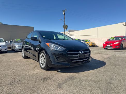 Used 2016 Hyundai Elantra GT image 10