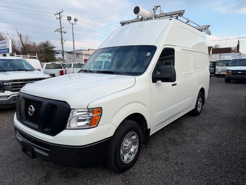 Used 2021 Nissan NV image 1