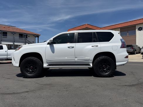 Used 2015 Lexus GX 460 UNAVAIL AWD/4WD image 3