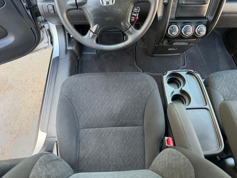 Used 2005 Honda CR-V LX image 23