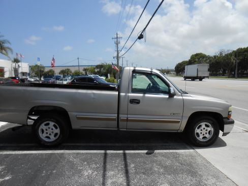 Used 2001 Chevrolet Silverado 1500 SLE image 7