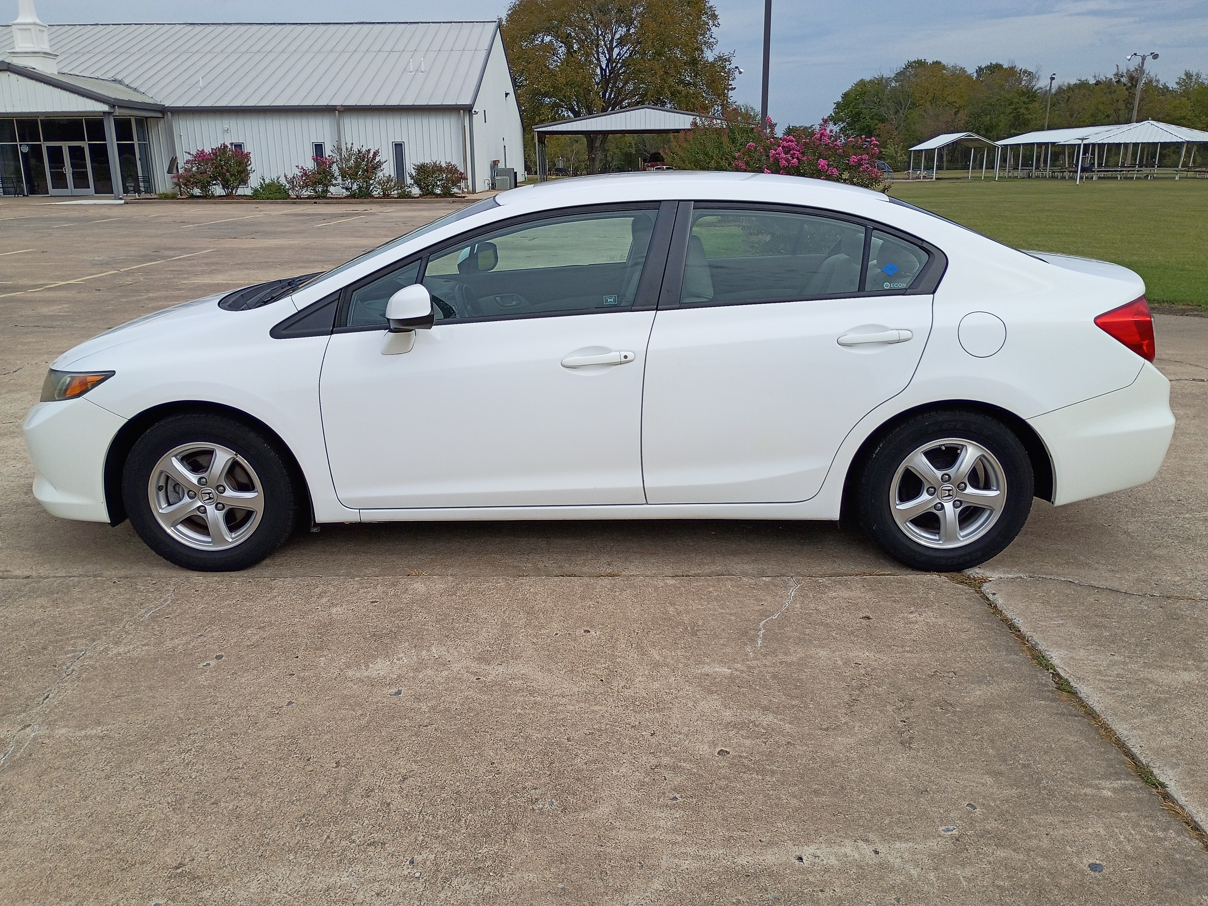 Used 2012 Honda Civic Natural Gas Sedan image 8