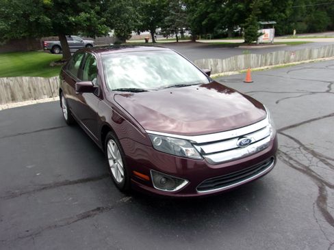 Used 2011 Ford Fusion SEL FWD image 2