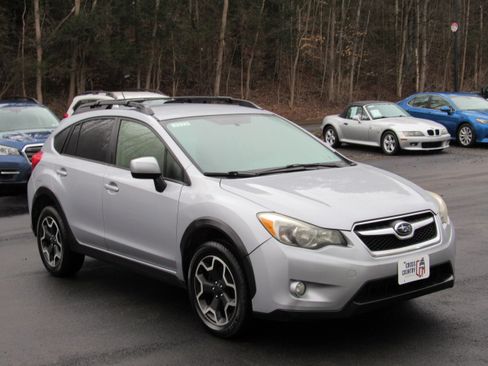 Used 2014 Subaru XV Crosstrek 2.0i Premium image 11