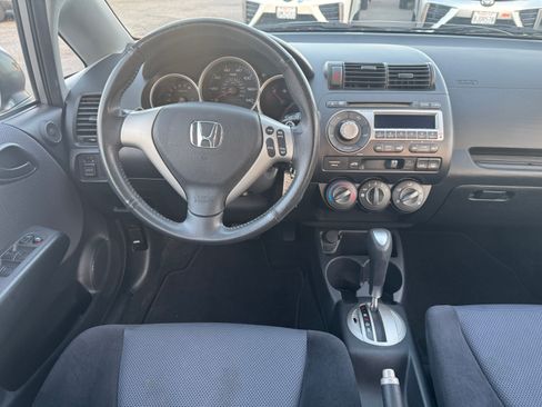 Used 2007 Honda Fit Sport image 21