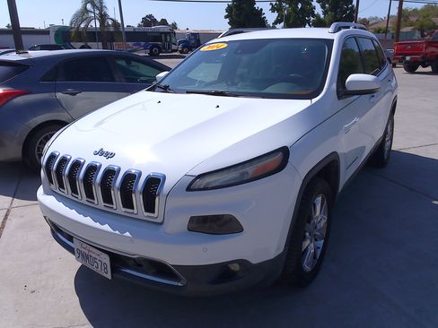 Used 2014 Jeep Cherokee Limited FWD image 2