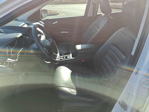 Used 2018 Ford Escape SEL image 5