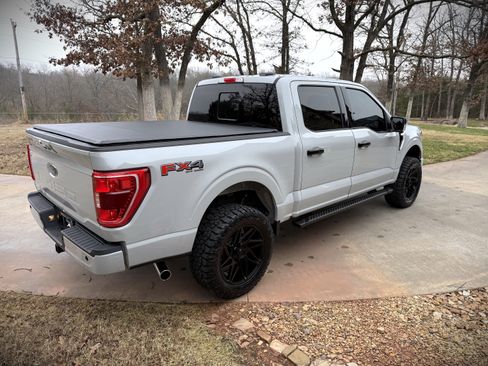 Used 2023 Ford F150 XLT image 5