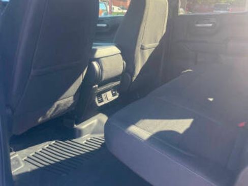 Used 2025 Chevrolet Silverado 1500 W/T image 7