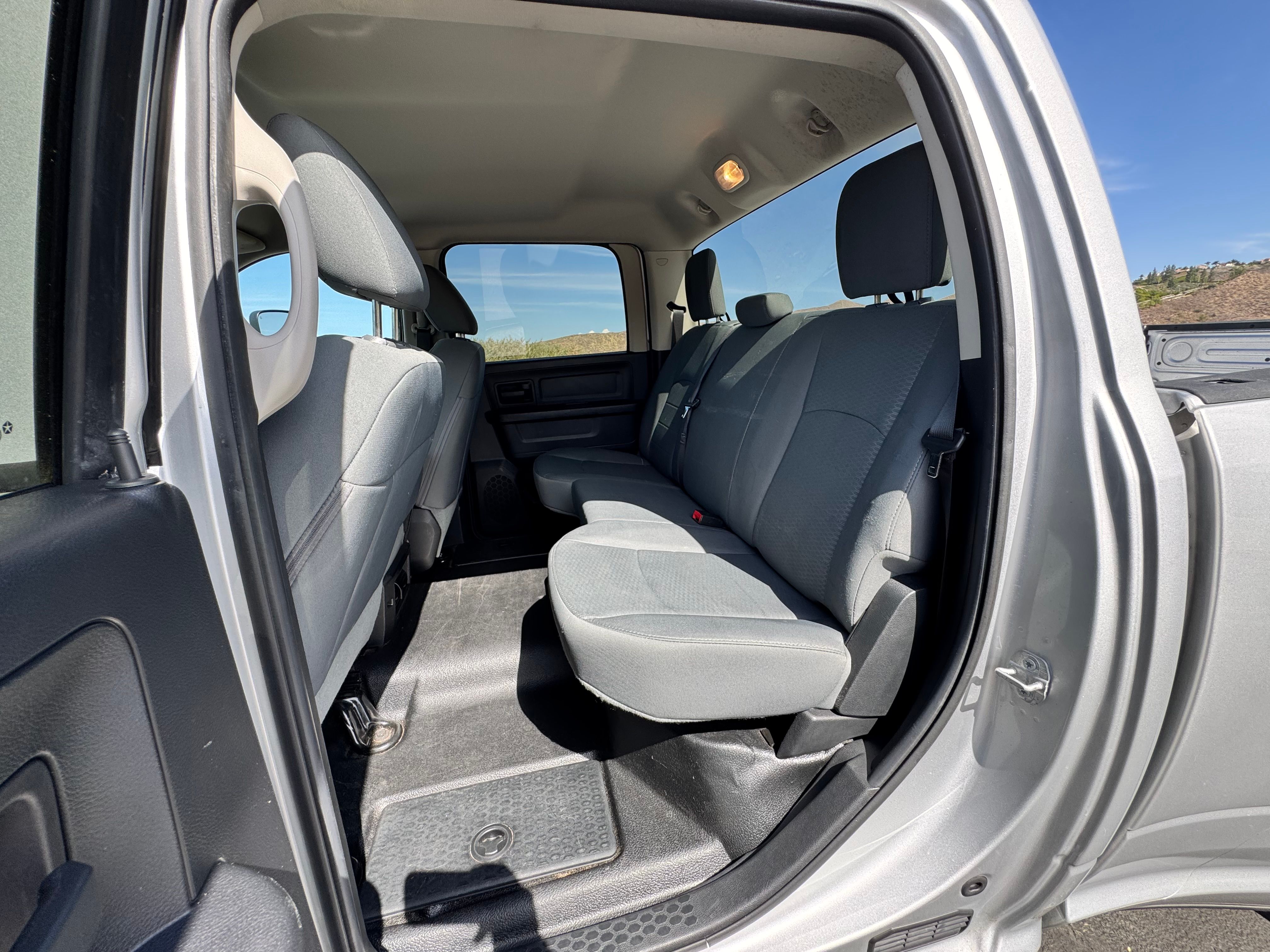 Used 2016 RAM 3500 ST AWD/4WD image 21