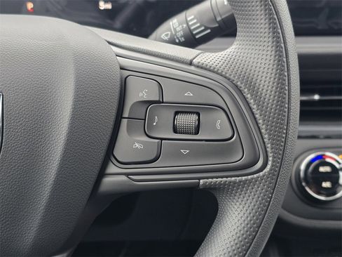 New 2026 Buick Envista Preferred image 17