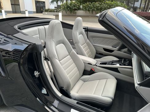 Used 2024 Porsche 911 Turbo S image 27