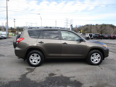 Used 2011 Toyota RAV4 image 5