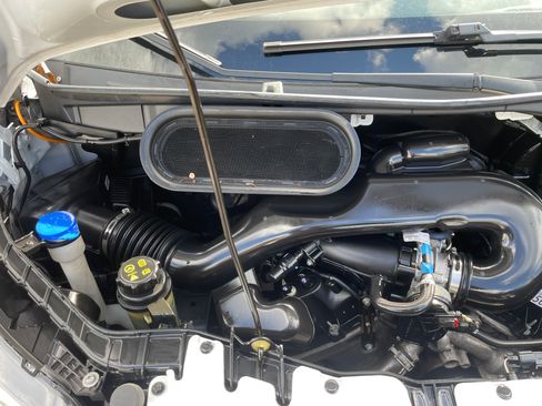 Used 2019 Ford Transit 150 image 24