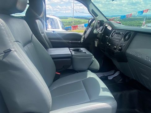 Used 2014 Ford F250 4x4 SuperCab Super Duty image 16