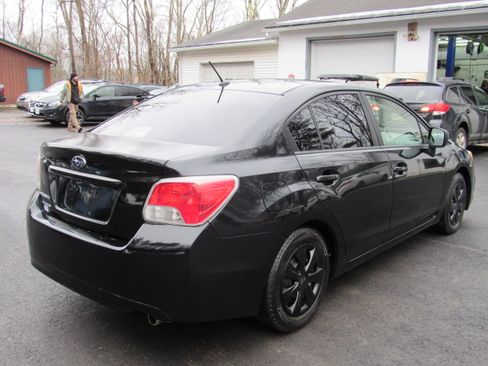 Used 2013 Subaru Impreza 2.0i Premium image 9