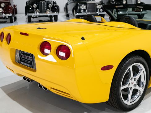 Used 2002 Chevrolet Corvette image 42
