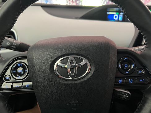 Used 2019 Toyota Prius Limited image 23