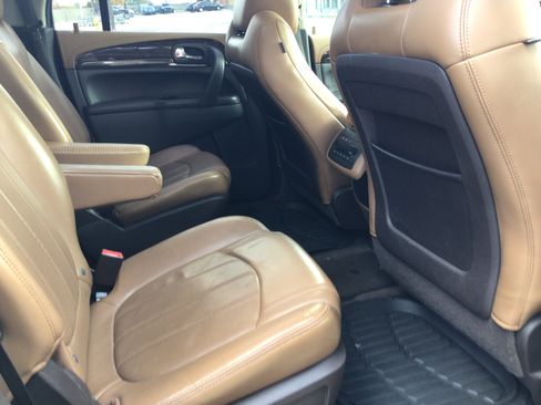Used 2013 Buick Enclave Premium image 5