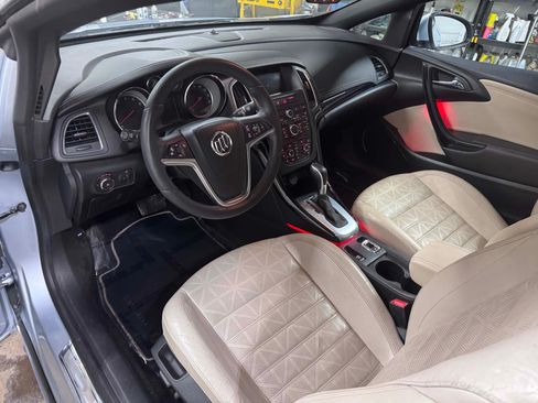 Used 2016 Buick Cascada Premium image 7