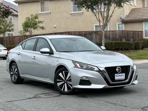 Used 2022 Nissan Altima 2.5 SV image 6