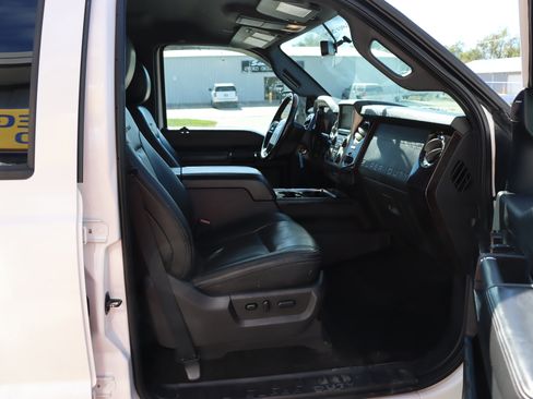Used 2016 Ford F350 Platinum image 10