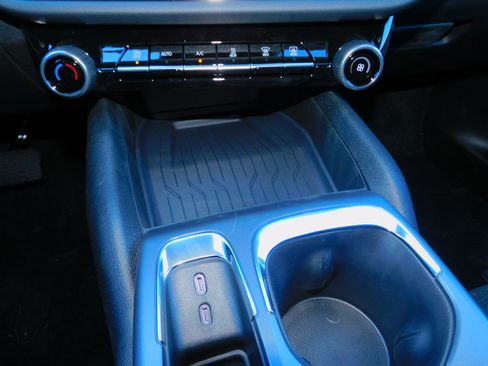 New 2026 Chevrolet Equinox EV LT image 3