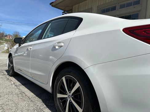 Used 2019 Subaru Impreza 2.0i Premium image 7