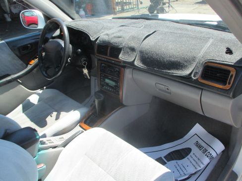 Used 2001 Subaru Forester S image 3