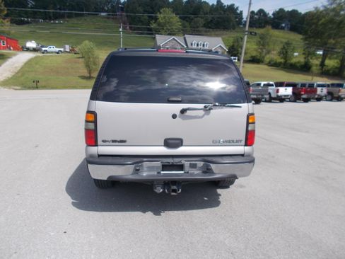 Used 2005 Chevrolet Tahoe 4WD image 3