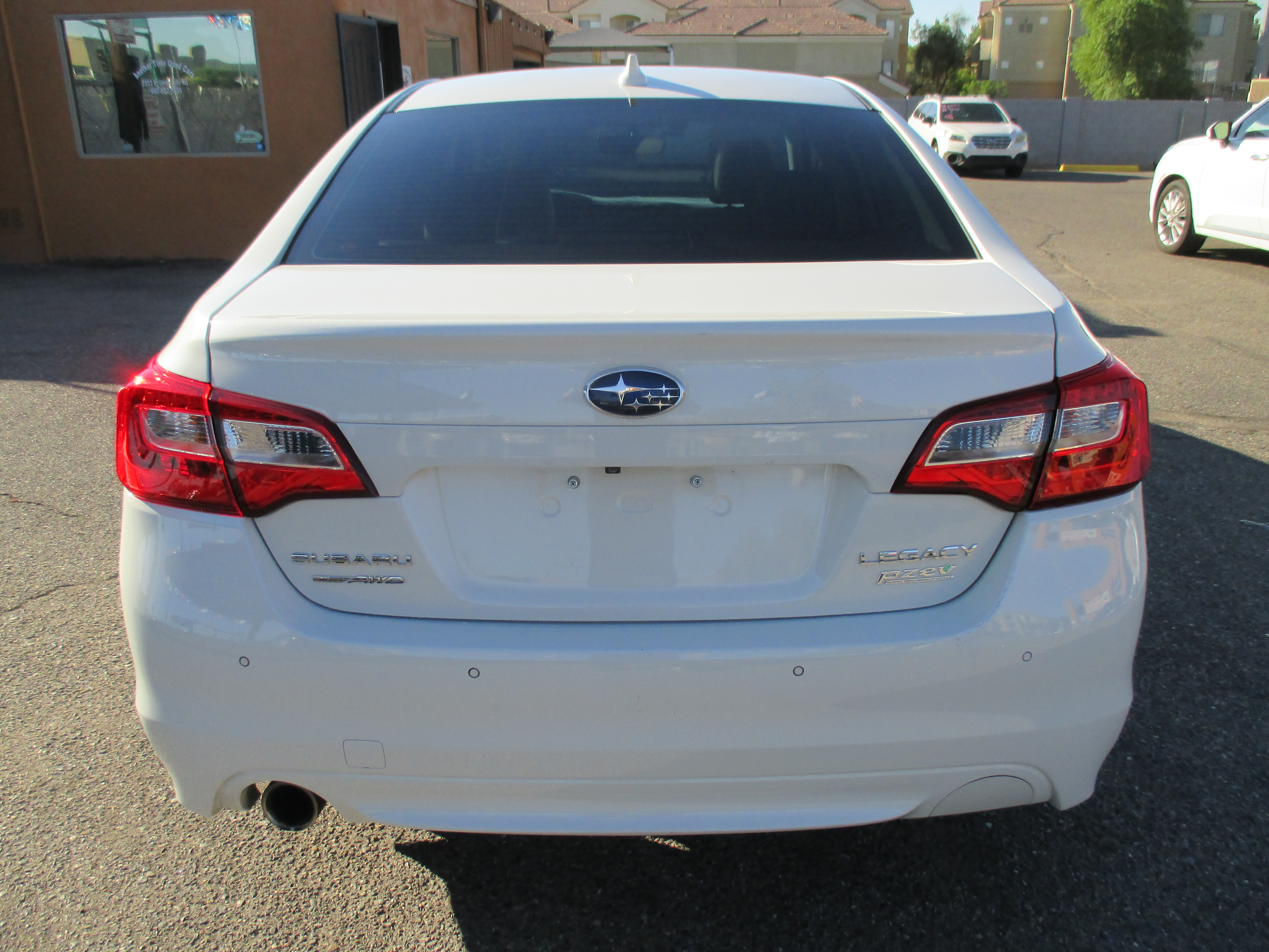 Used 2017 Subaru Legacy 2.5i Limited Sedan 4D AWD/4WD image 11