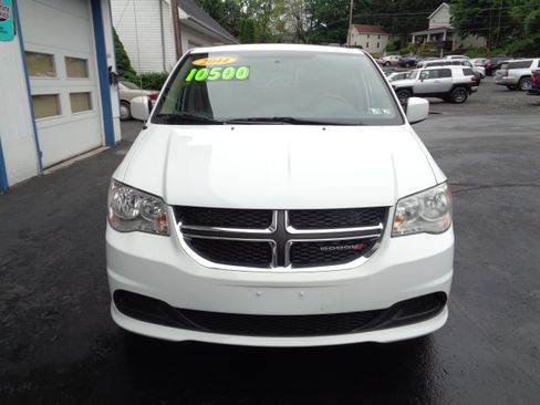 Used 2014 Dodge Grand Caravan SXT image 6
