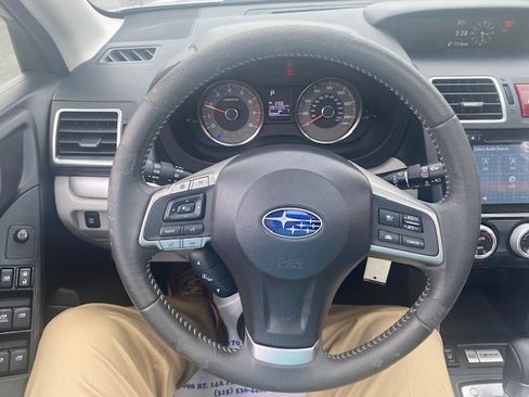 Used 2016 Subaru Forester 2.5i Limited AWD/4WD image 8