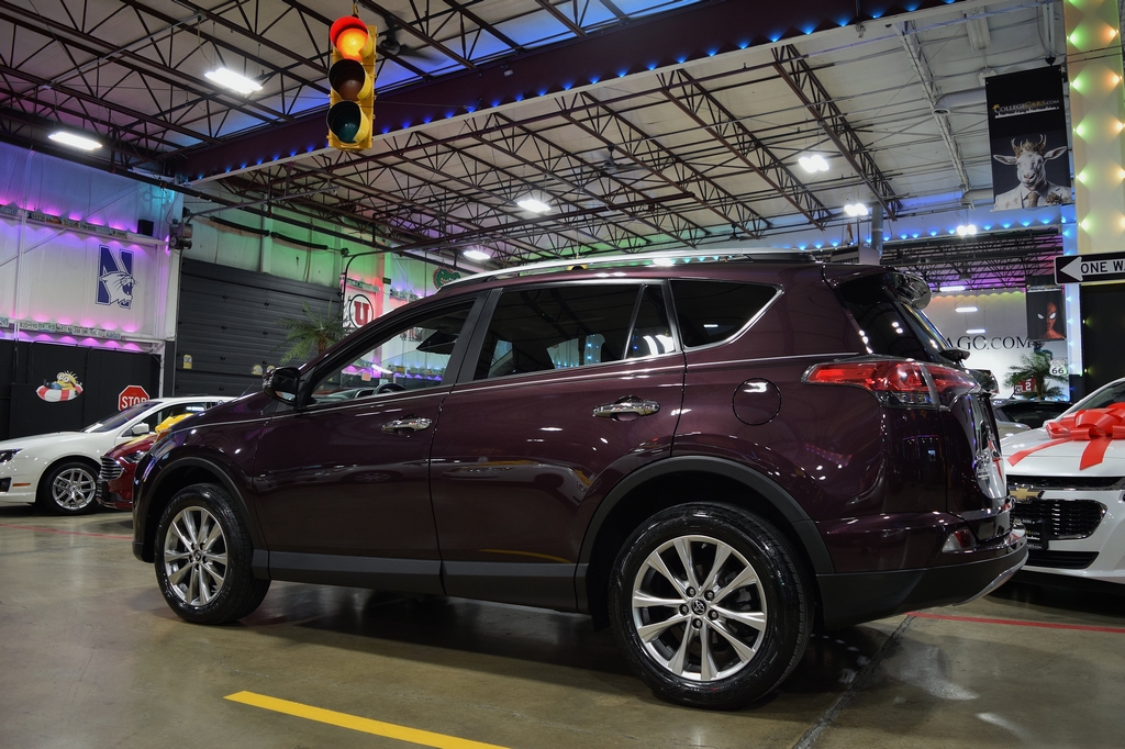 Used 2017 Toyota RAV4 Limited FWD image 12