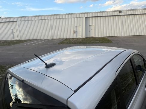 Used 2015 Nissan Versa Note SV image 47